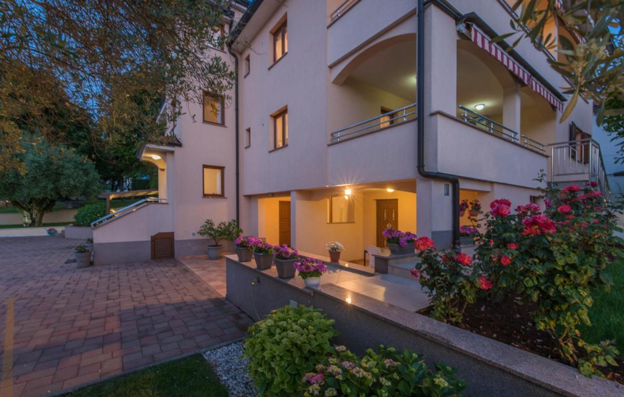 Apartments Villa Ana Poreč Exterior foto