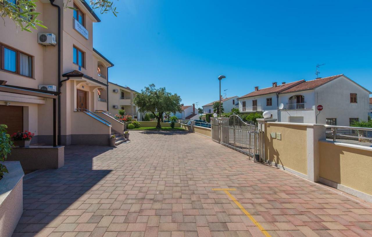 Apartments Villa Ana Poreč Exterior foto